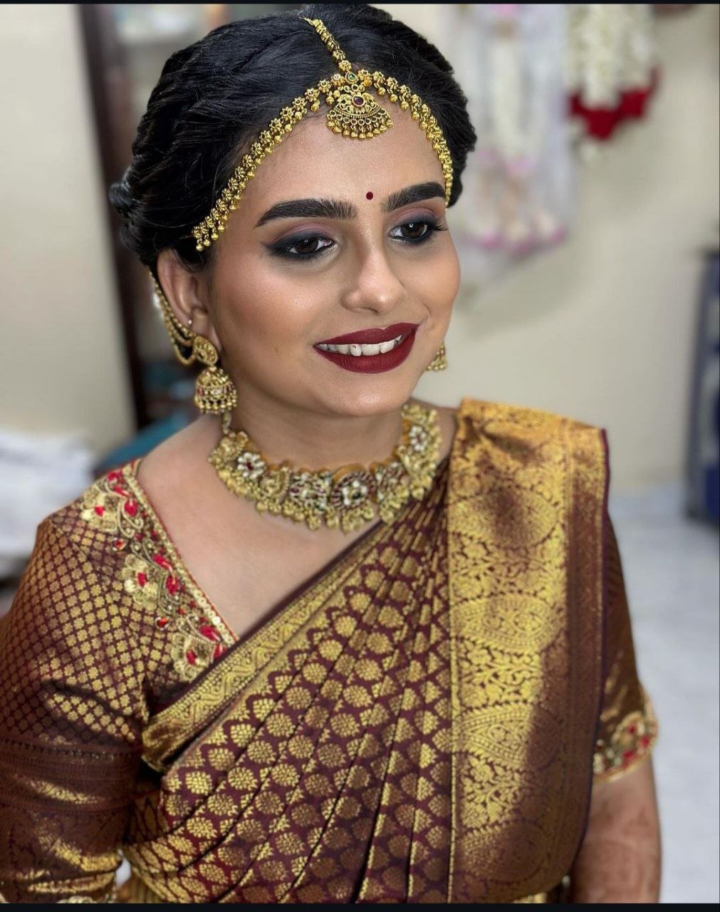 Mahi Makeovers bridal look